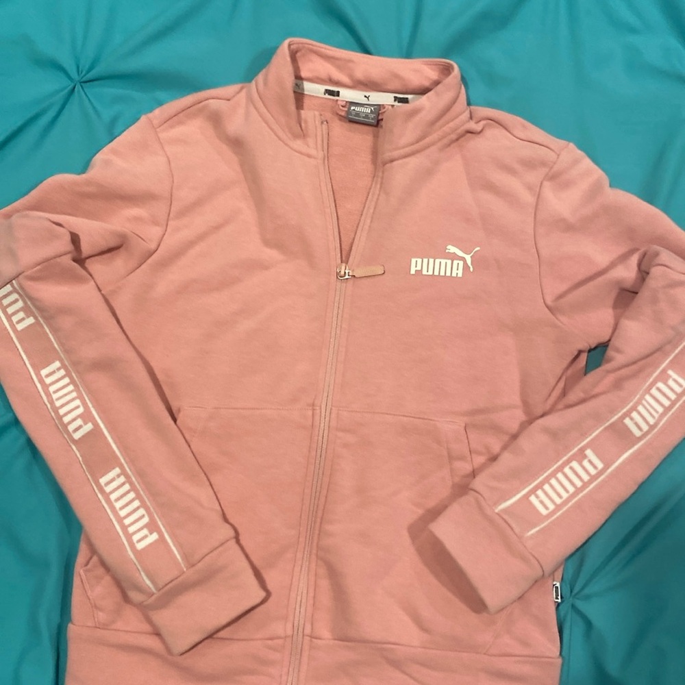 Puma Zip up 
Small
Excell condition